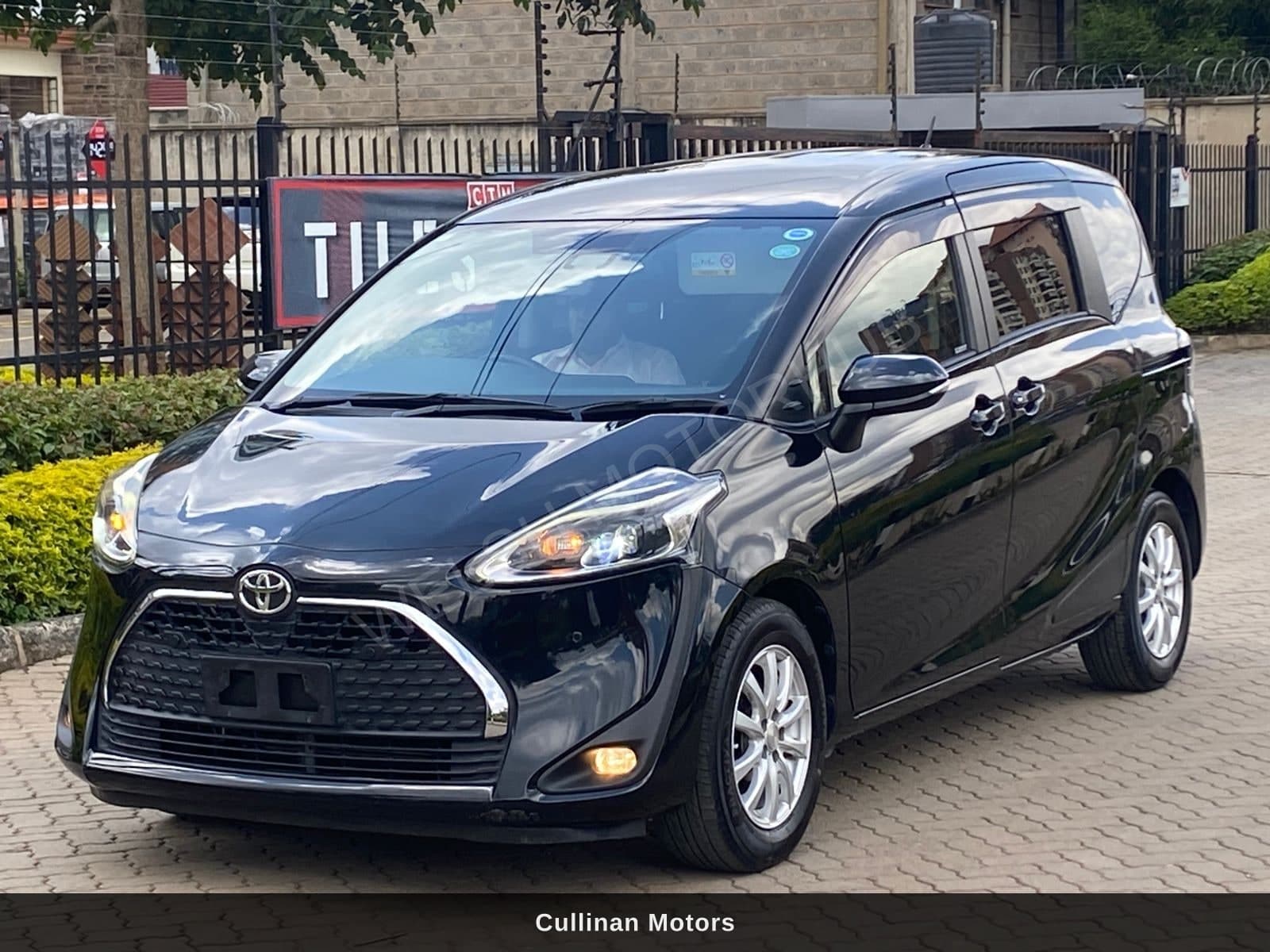 2019 Toyota Sienta for Sale Kenya KSh 1.8M thumbnail 2
