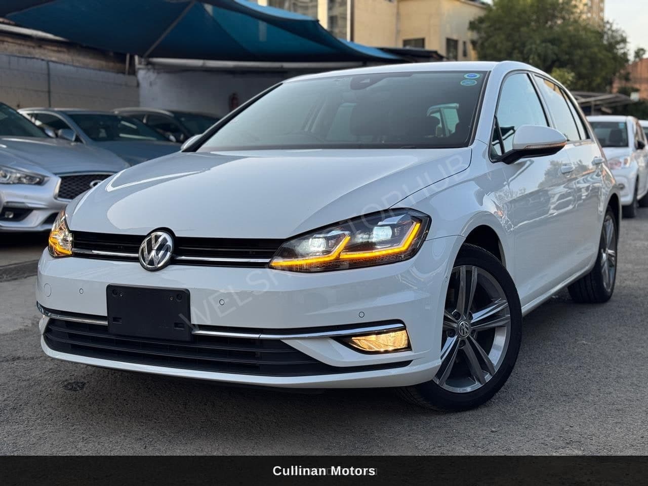 Volkswagen Golf ( TSI )