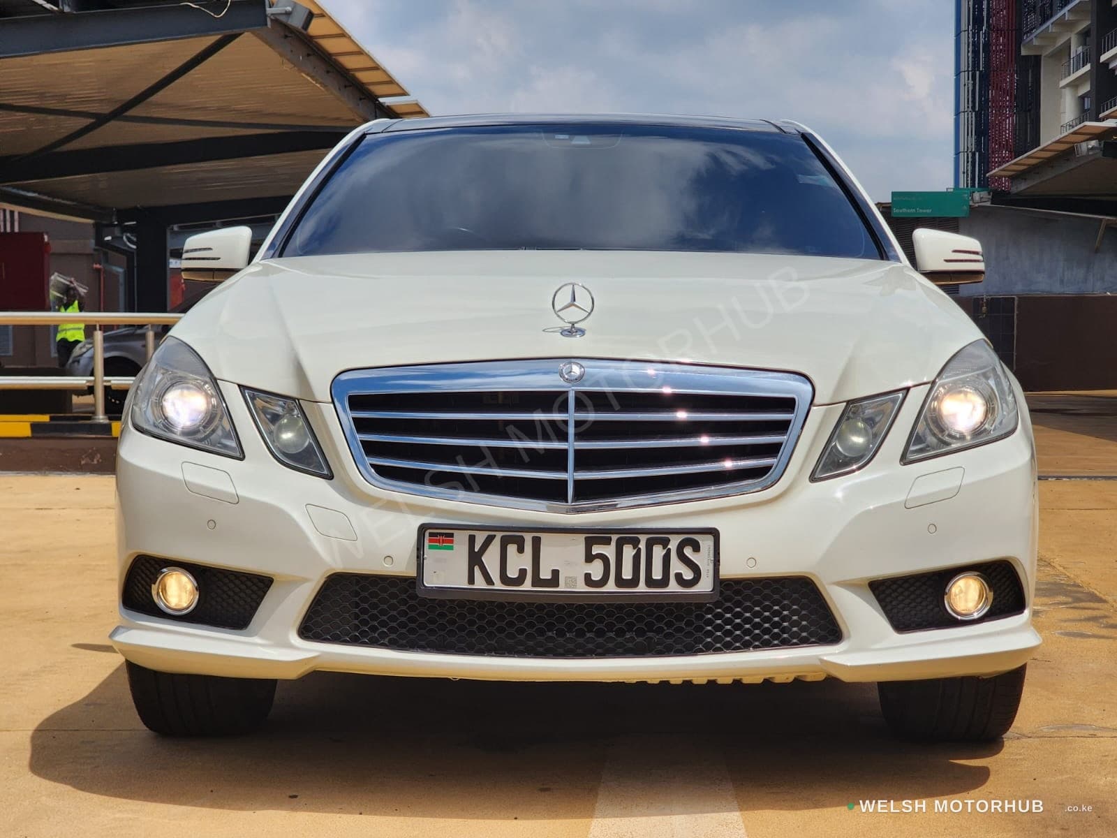 Mercedes-Benz E250