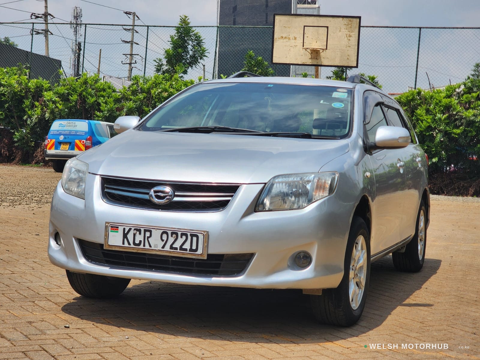 2011 Toyota Fielder image 4