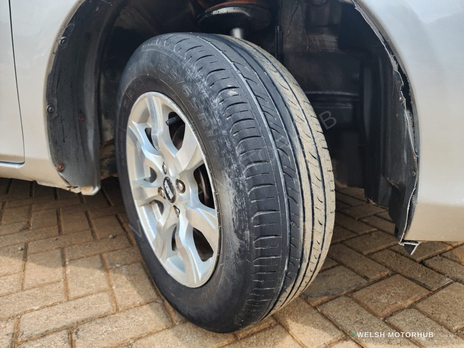 2011 Toyota Fielder for Sale Kenya KSh 1.1M thumbnail 9