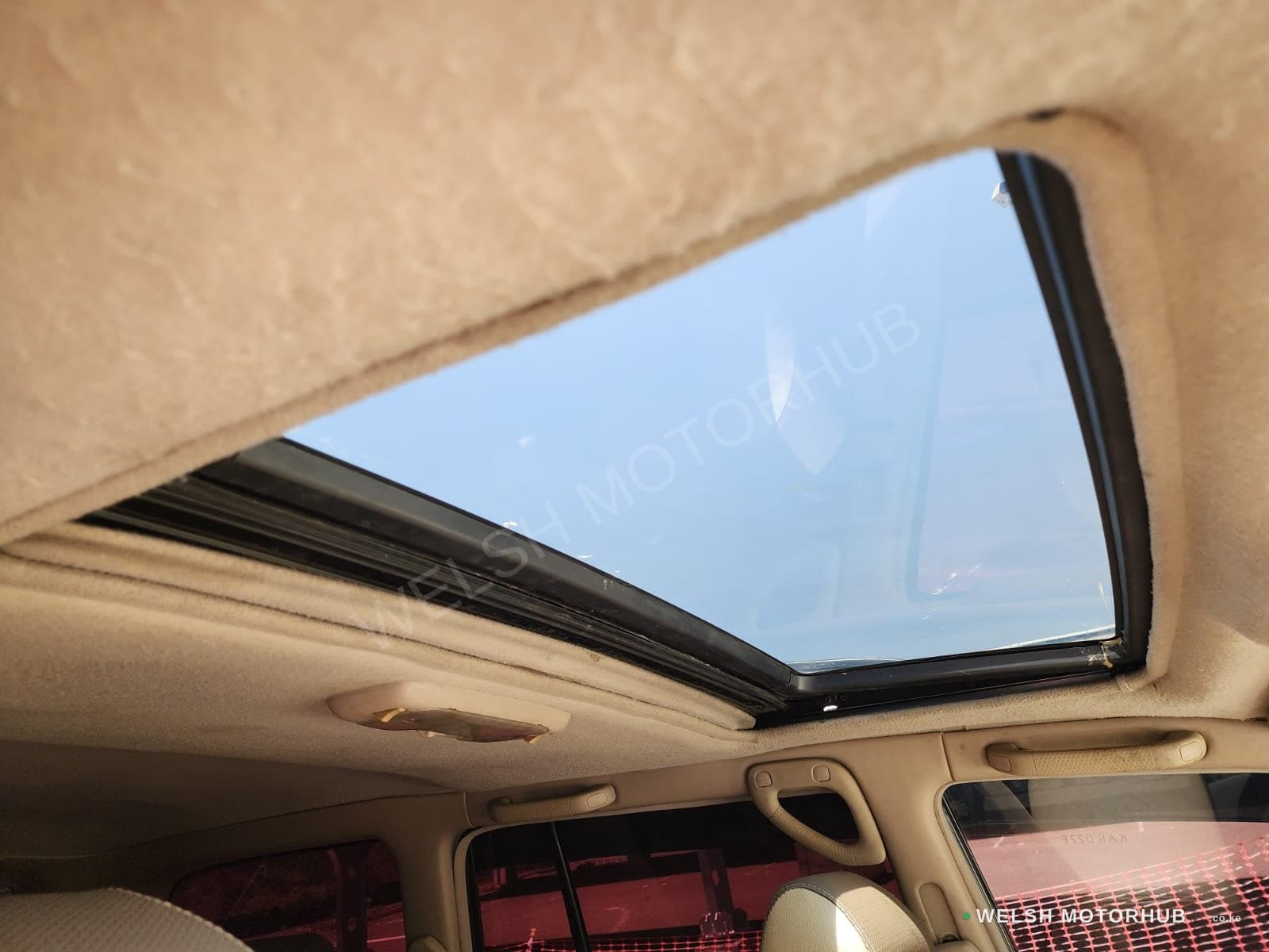 1999 Toyota Land Cruiser 100 for Sale Kenya KSh 2.9M thumbnail 15