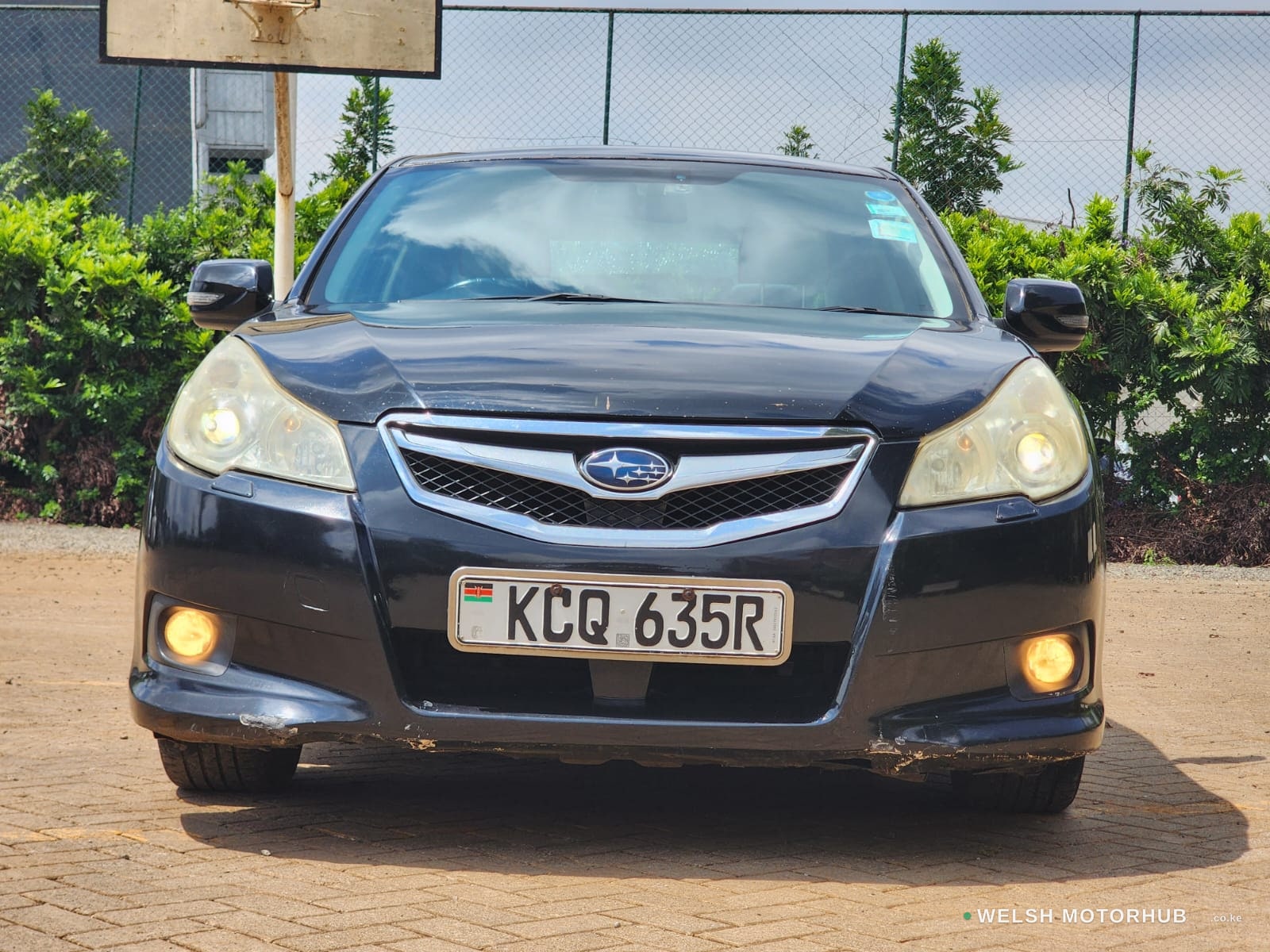 2011 Subaru Legacy image 2