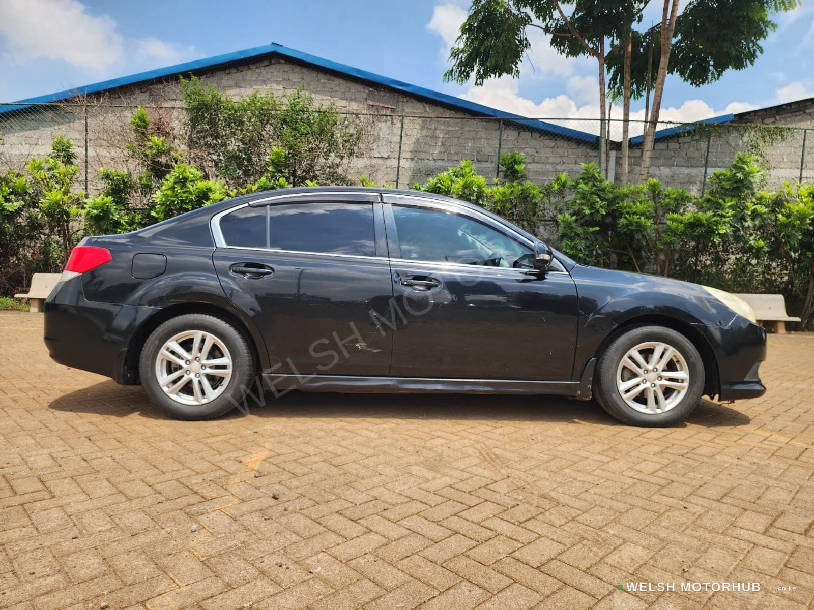 2011 Subaru Legacy for Sale Kenya KSh 980K thumbnail 8