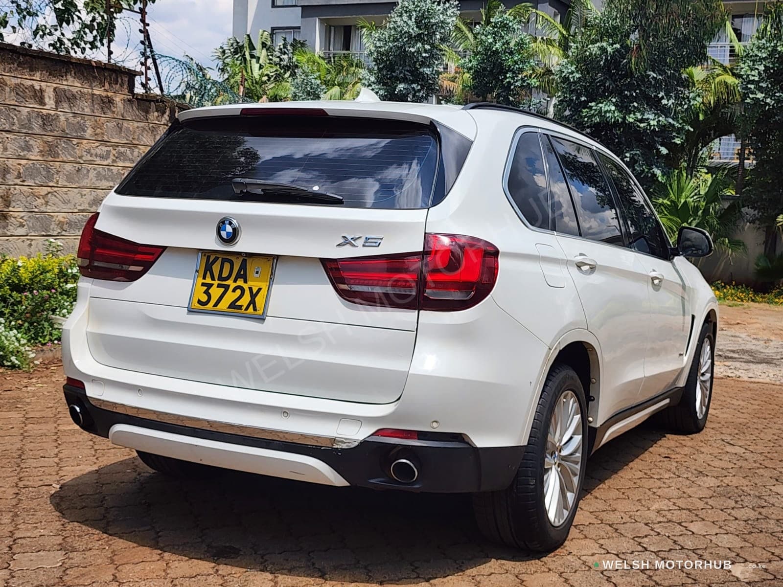 2017 BMW X5 for Sale Kenya KSh 3.5M thumbnail 2