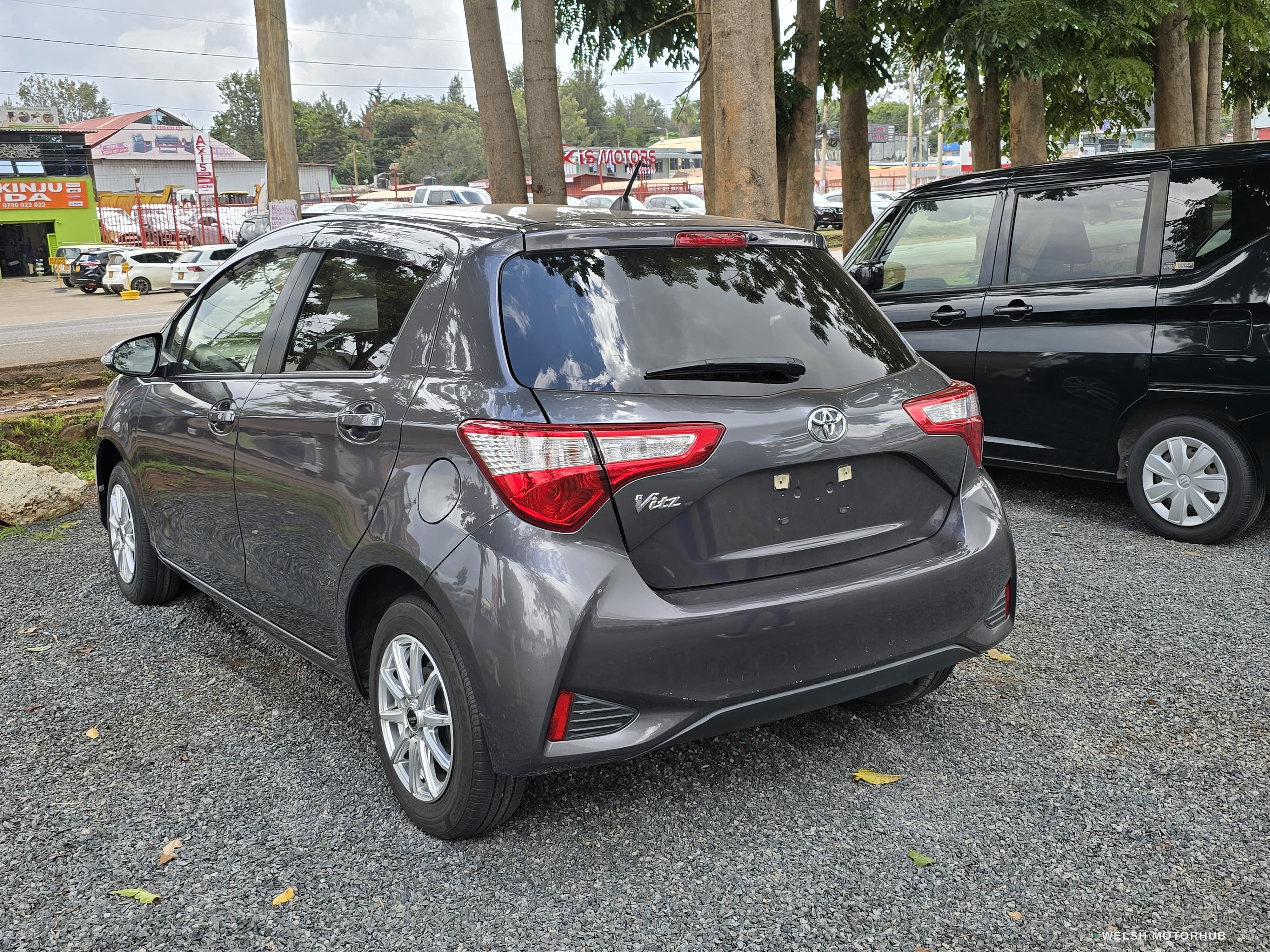 2019 Toyota Vitz image 2