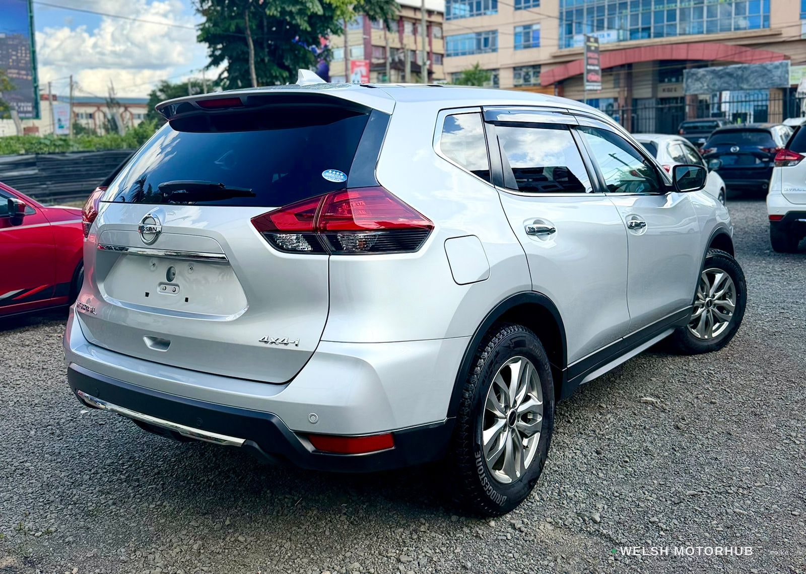 2019 Nissan X-Trail image 3