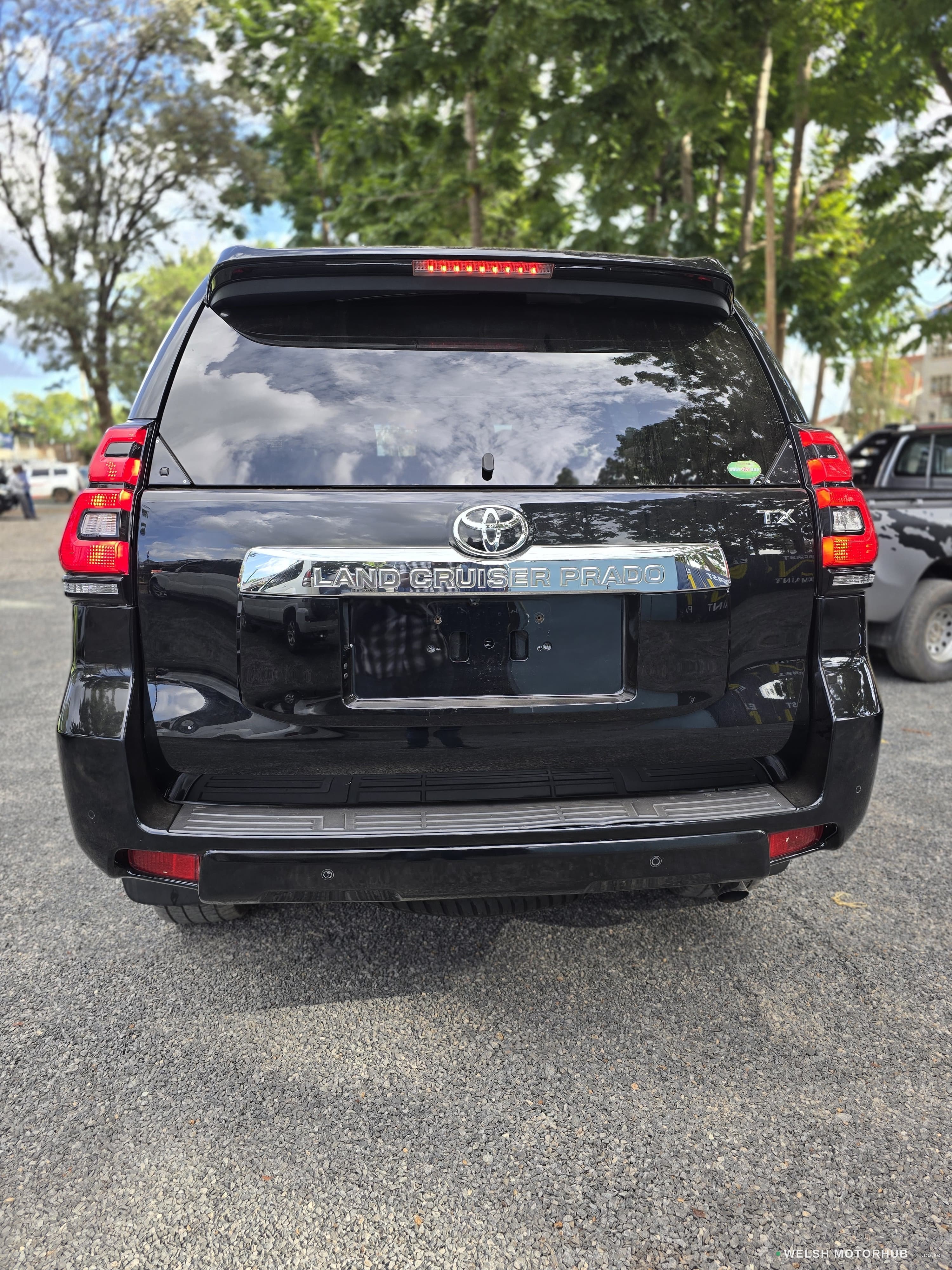 2018 Toyota Prado TX image 4