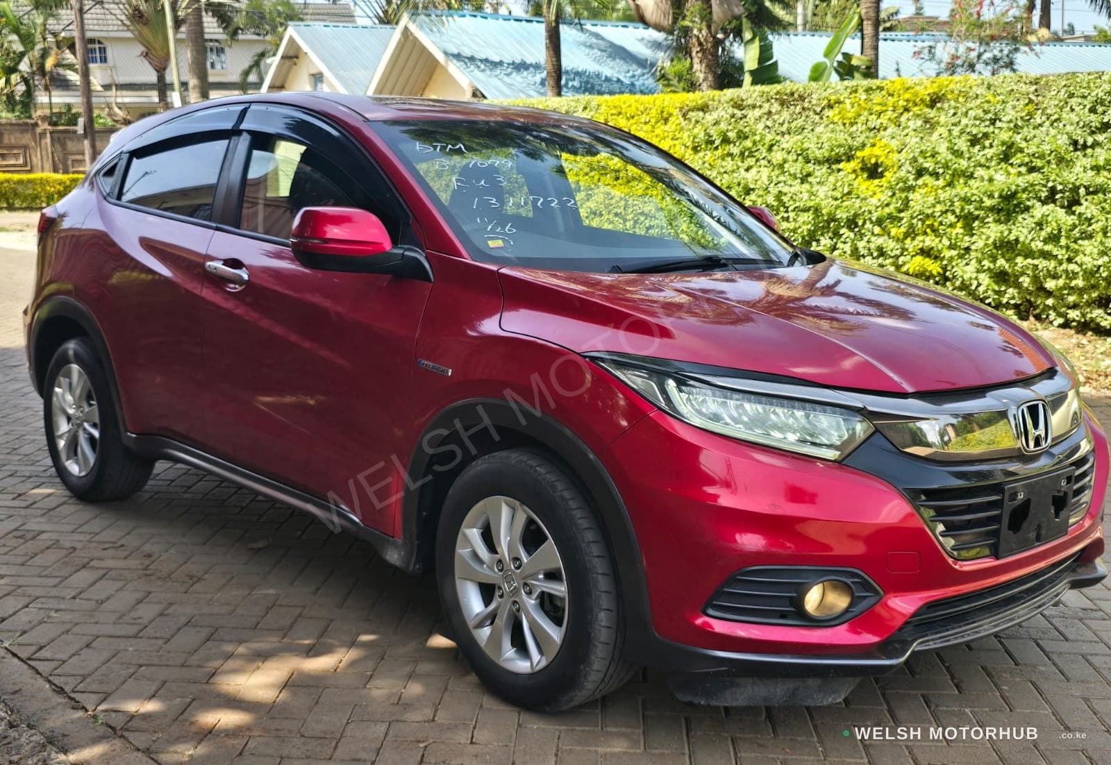 Honda Vezel ( Hybrid )