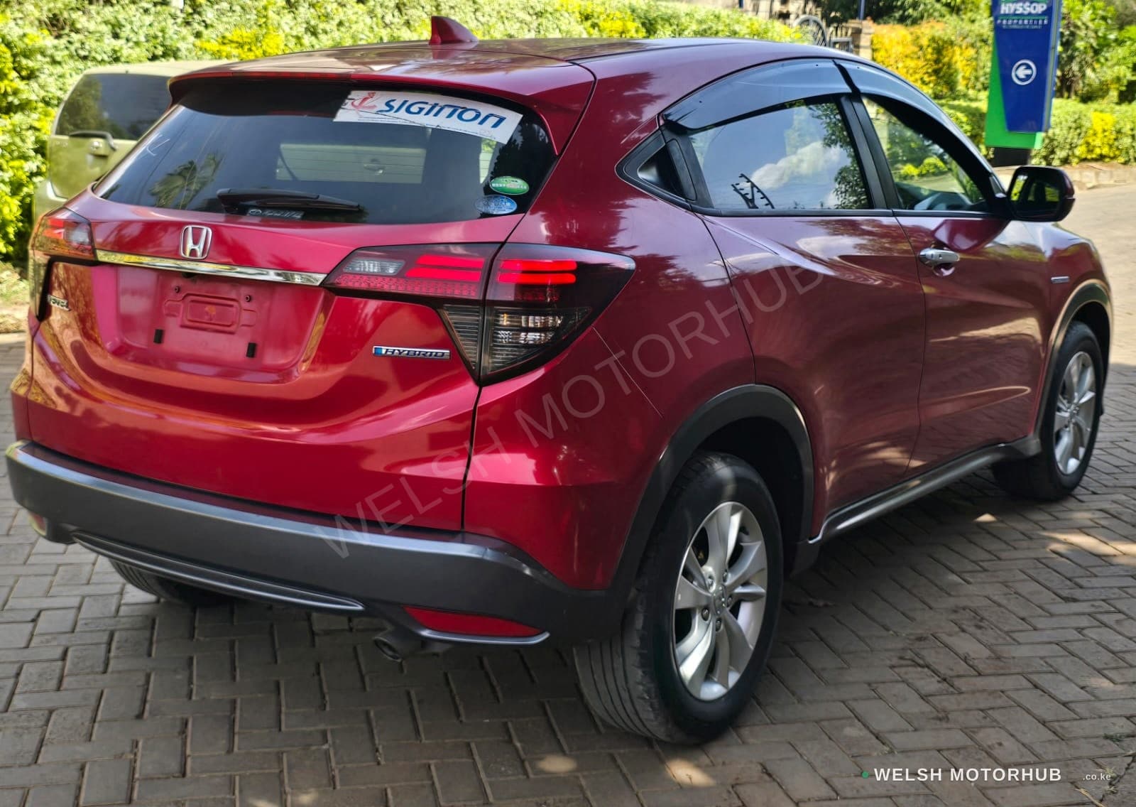 2018 Honda Vezel Hybrid for Sale Kenya KSh 2.6M thumbnail 2