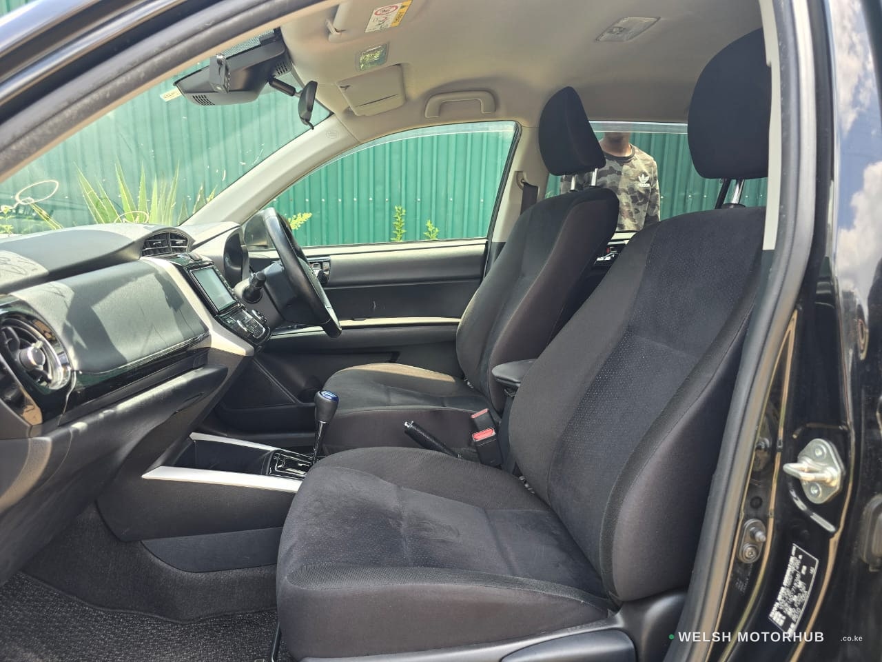 2018 Toyota Fielder G image 5