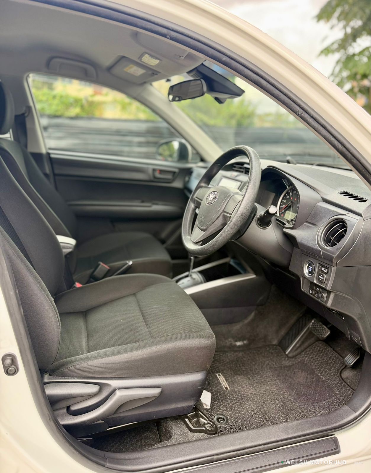2020 Toyota Fielder image 4