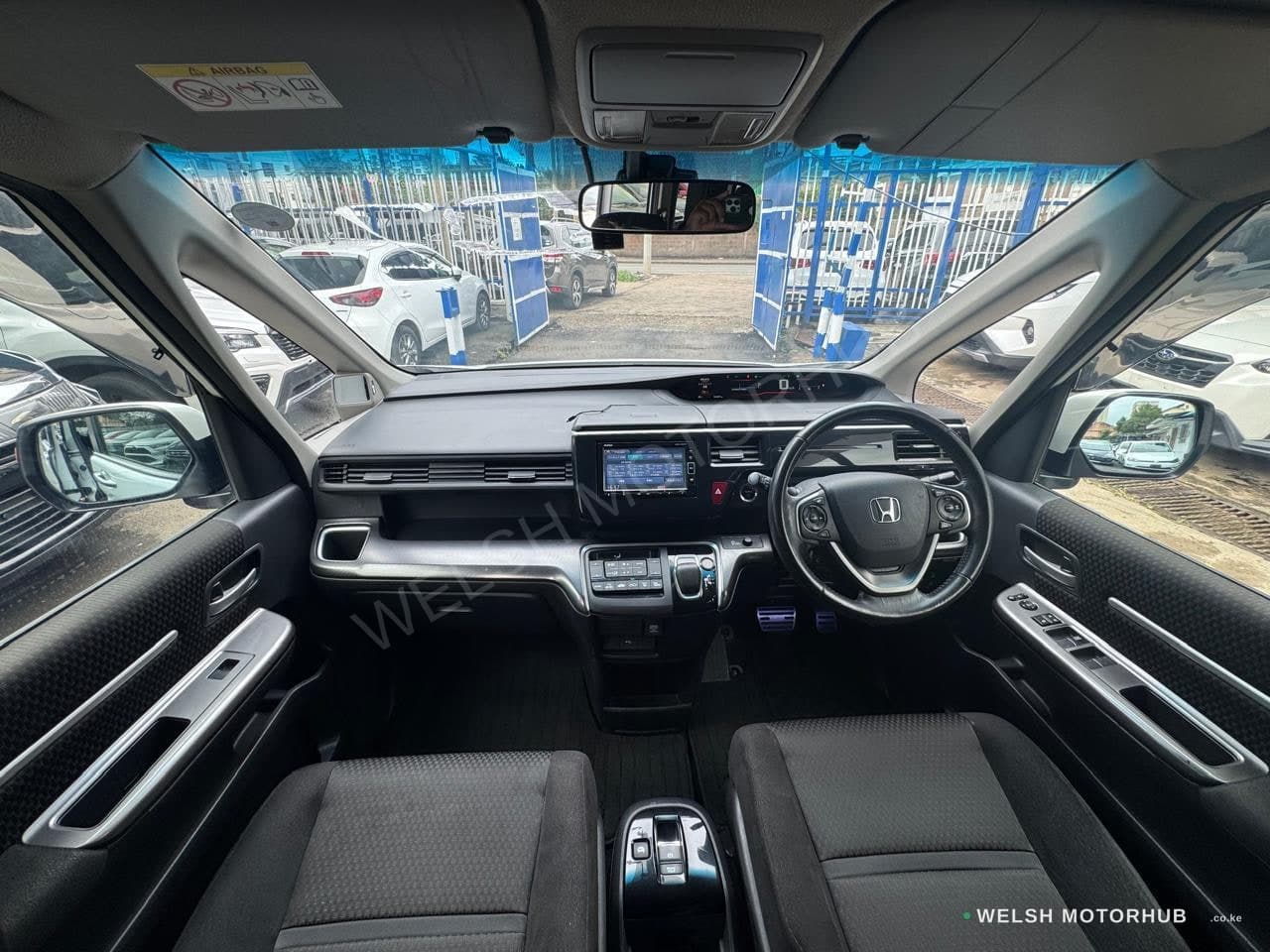 2019 Honda Stepwagen Spada for Sale Kenya KSh 3M photo 15