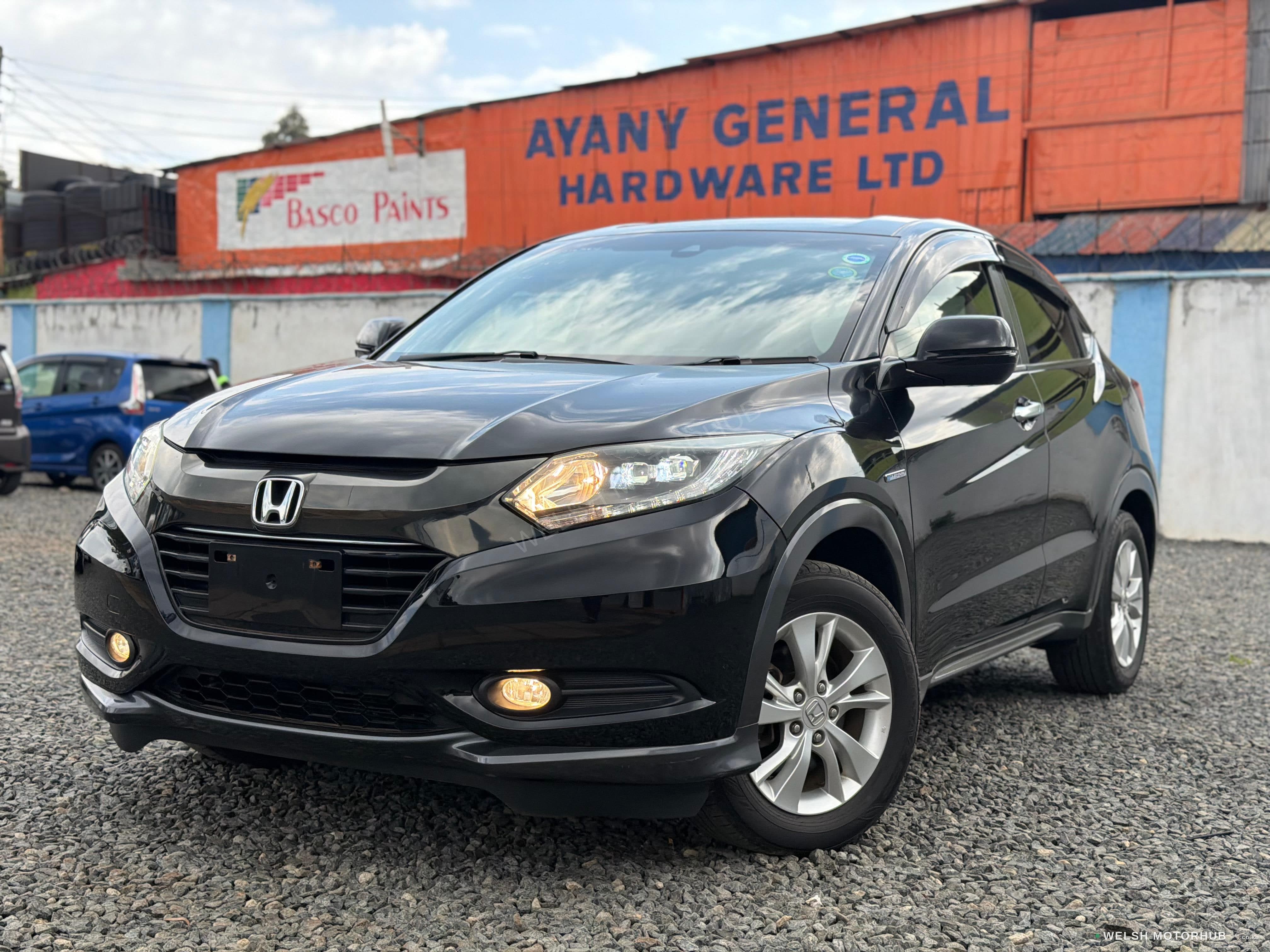2018 Honda Vezel for Sale Kenya KSh 2.6M photo 3