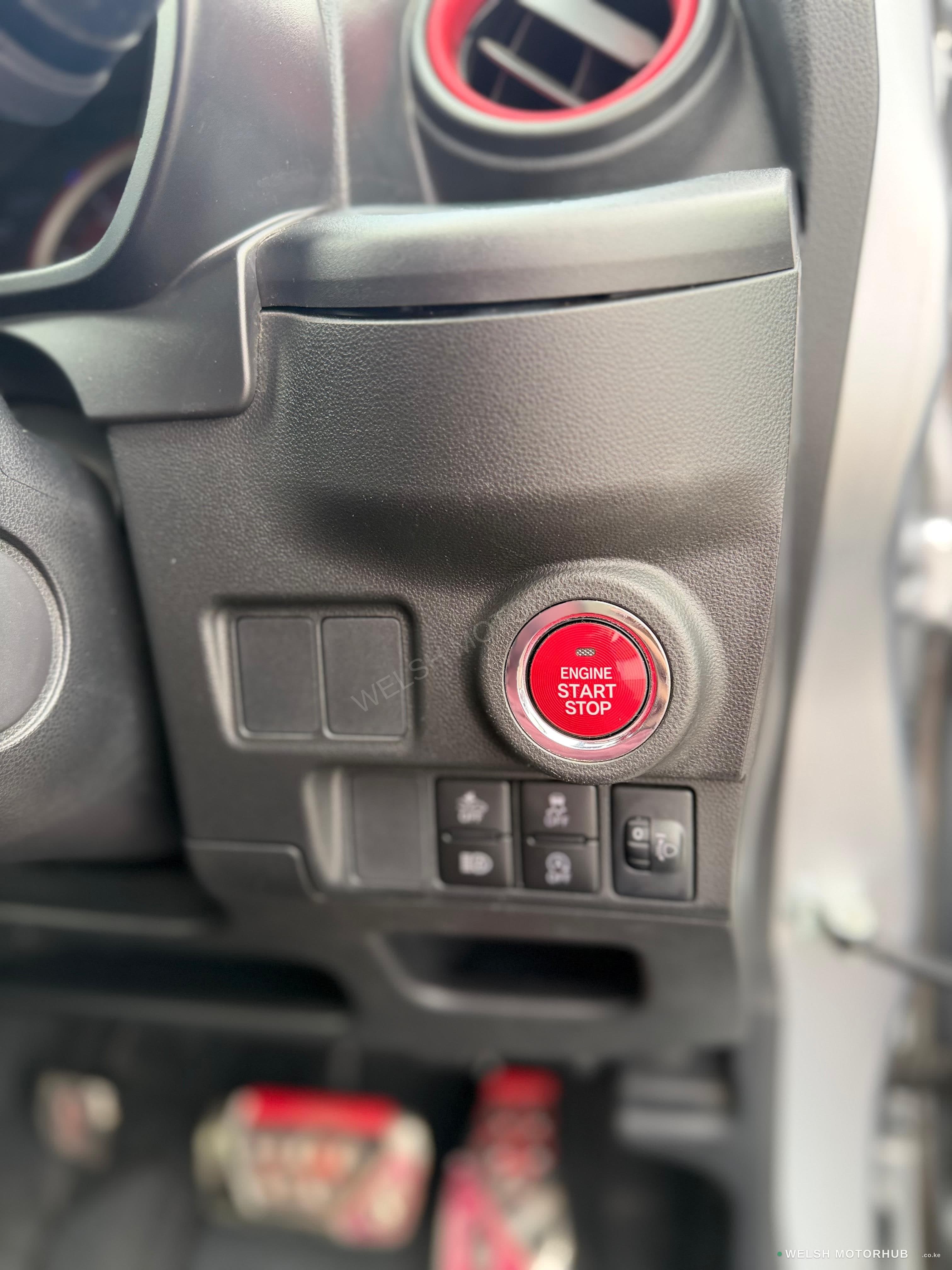 2020 Daihatsu Cast Sports for Sale Kenya KSh 950K photo 10