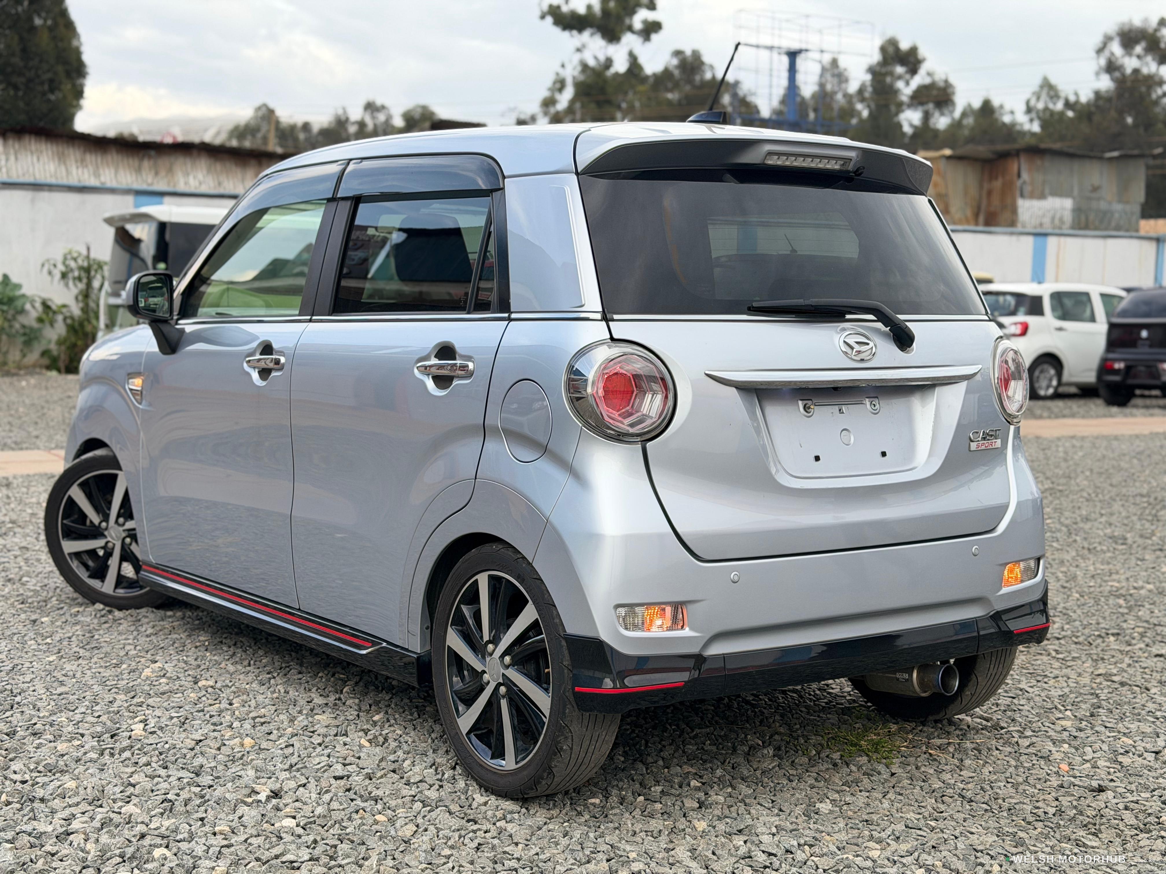 2020 Daihatsu Cast Sports image 5