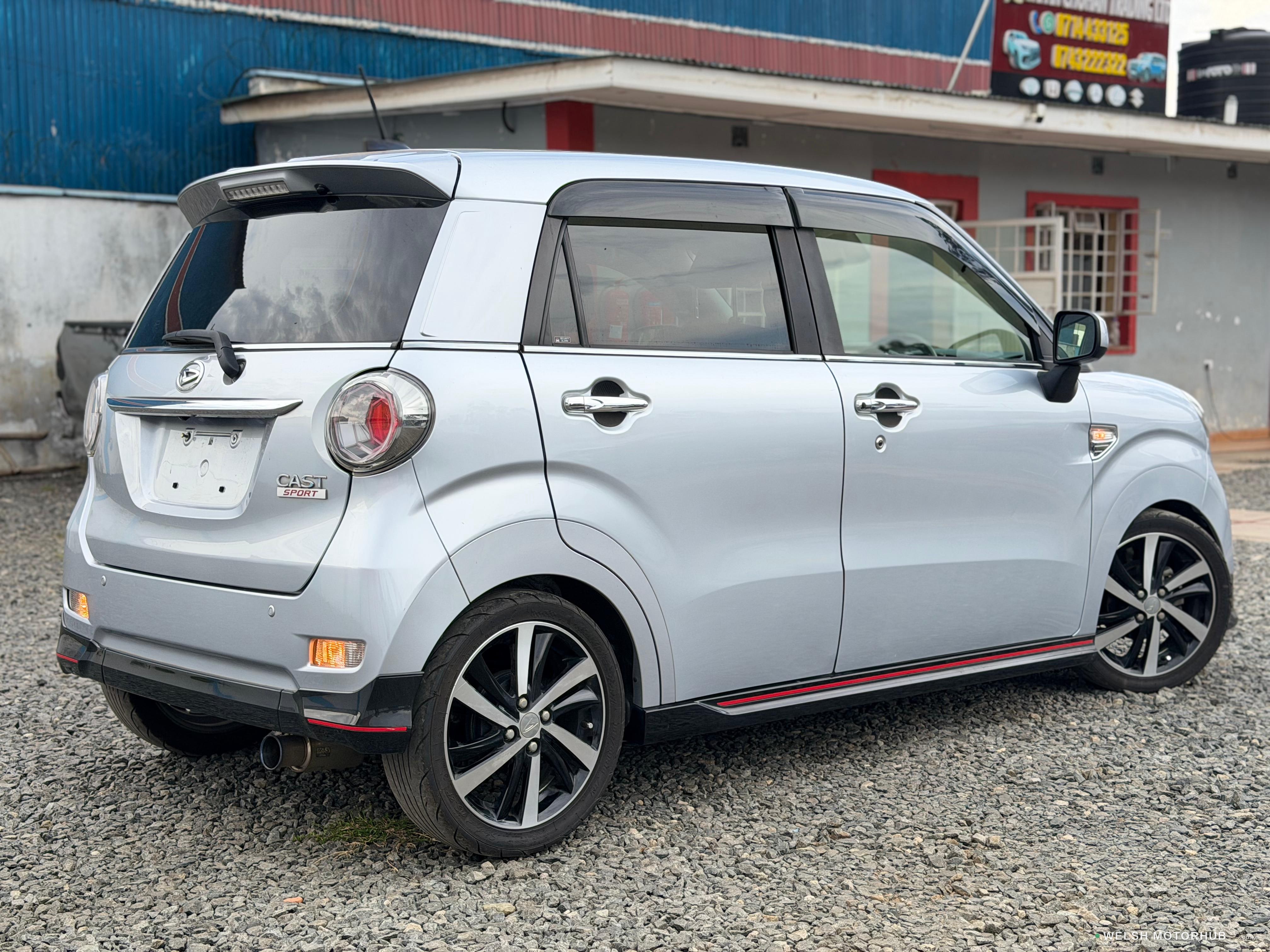 2020 Daihatsu Cast Sports image 2