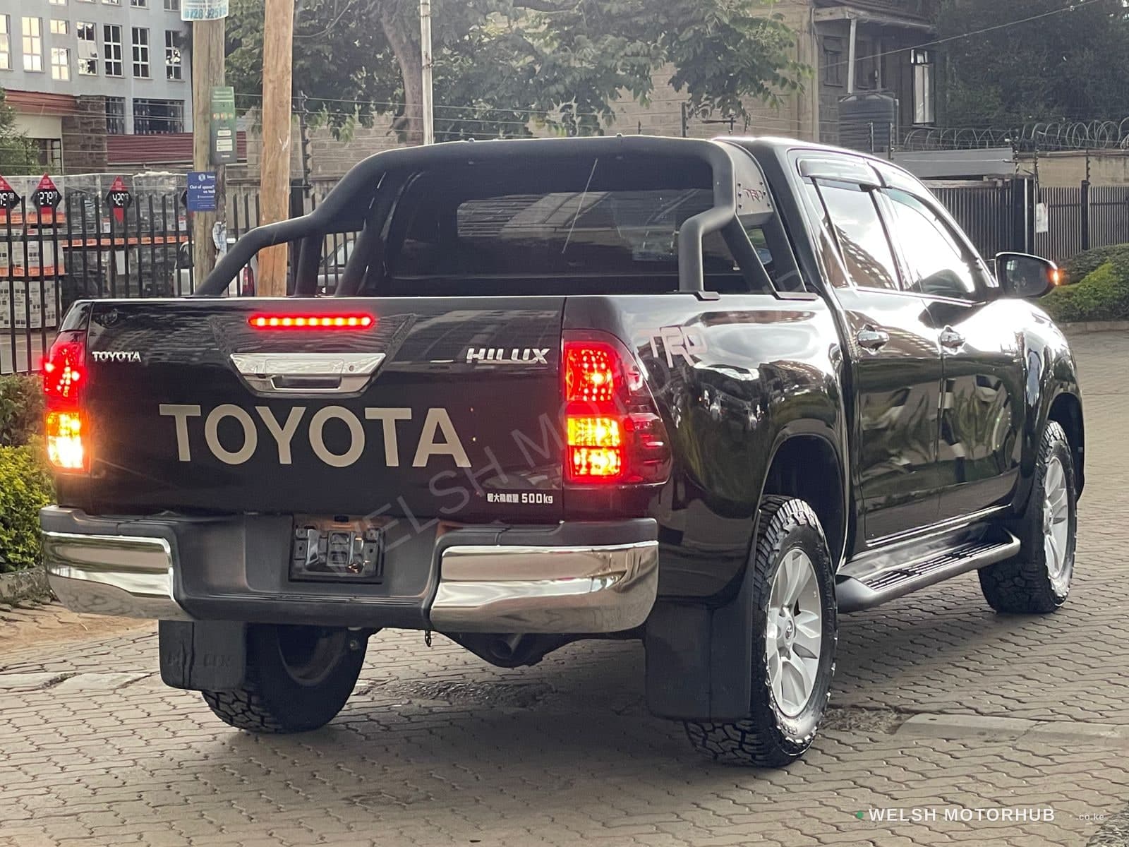 2019 Toyota Hilux for Sale Kenya KSh 5.3M photo 3
