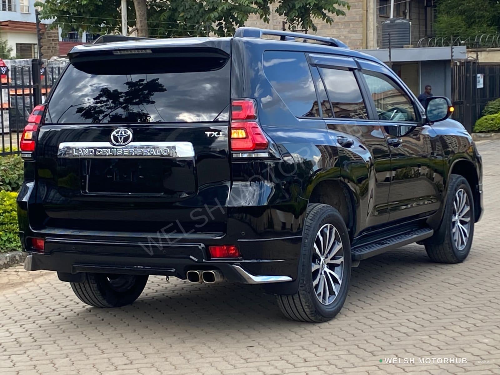 2021 Toyota Prado J150 for Sale Kenya KSh 6.8M thumbnail 4