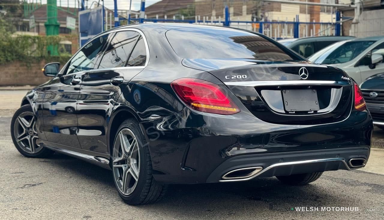 2019 Mercedes-Benz C200 AMG for Sale Kenya KSh 4.3M photo 14