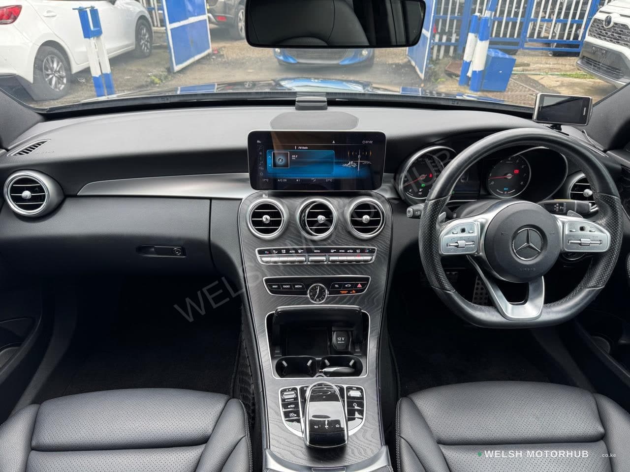 2019 Mercedes-Benz C200 AMG for Sale Kenya KSh 4.3M thumbnail 12