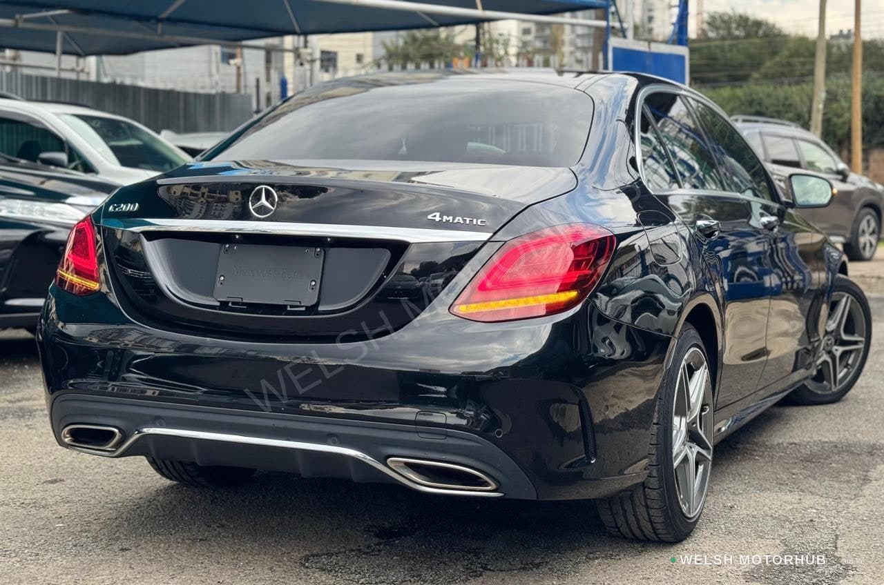 2019 Mercedes-Benz C200 AMG for Sale Kenya KSh 4.3M photo 15