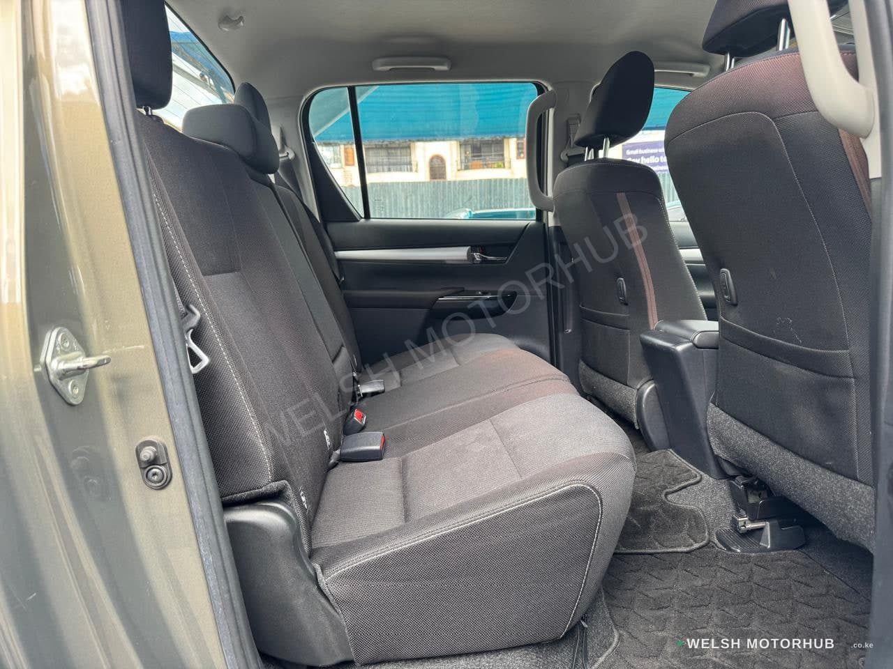 2020 Toyota Hilux for Sale Kenya KSh 5.8M thumbnail 13