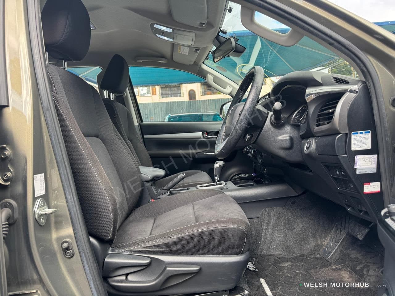 2020 Toyota Hilux for Sale Kenya KSh 5.8M thumbnail 14
