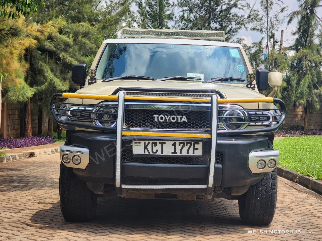 2012 Toyota FJ Cruiser for Sale Kenya KSh 2.9M photo 2