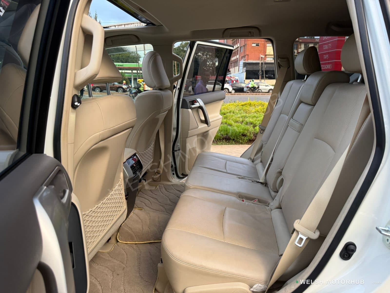 2019 Toyota Land Cruiser for Sale Kenya KSh 6.5M thumbnail 8