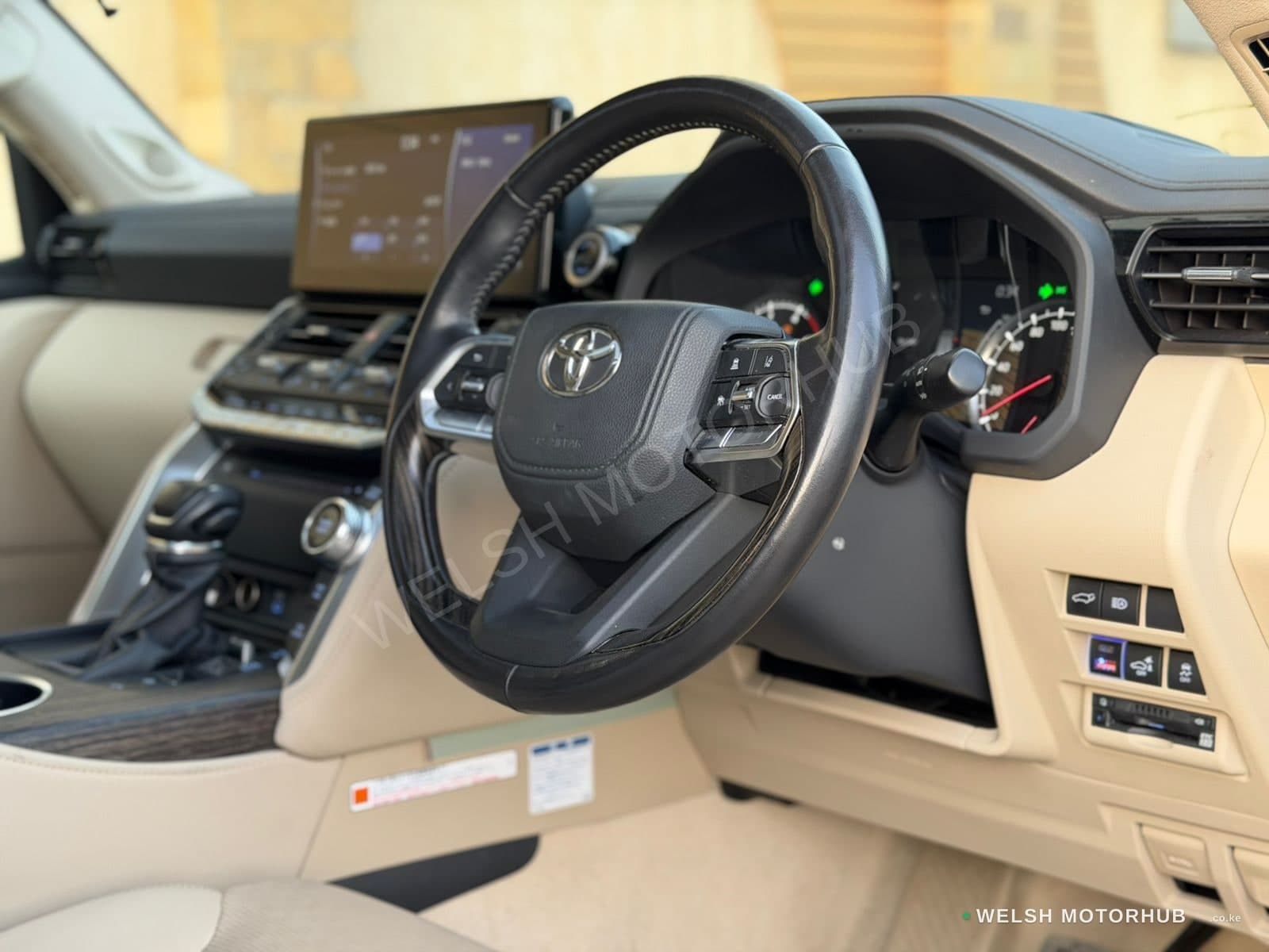 2023 Toyota Land Cruiser 300 for Sale Kenya KSh 20M thumbnail 9