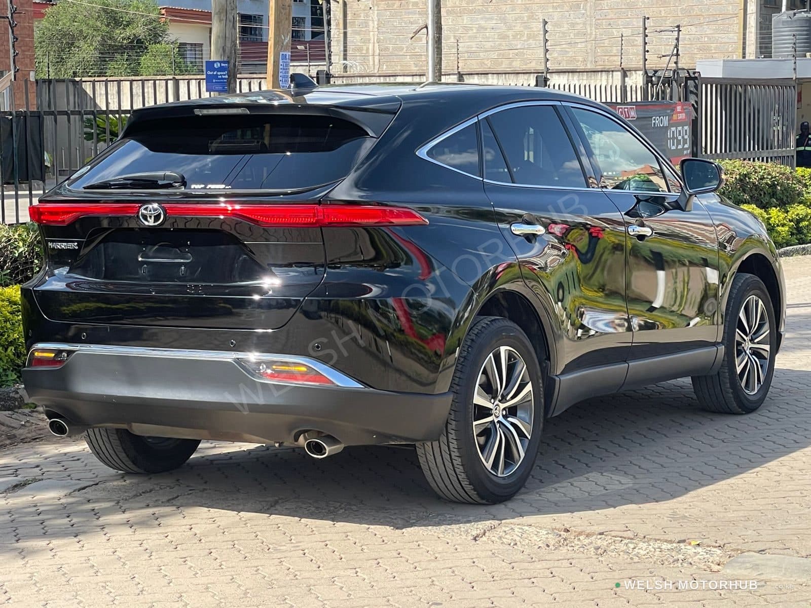 2020 Toyota Harrier for Sale Kenya KSh 4.5M thumbnail 2