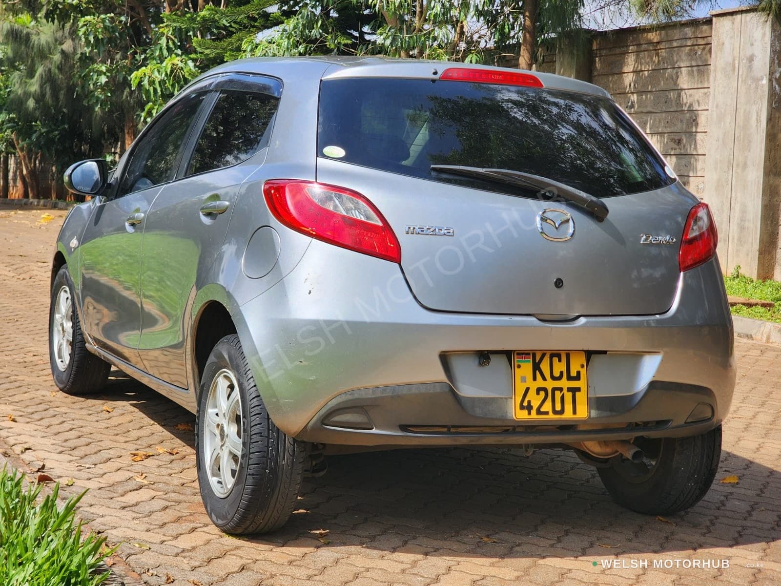 2010 Mazda Demio for Sale Kenya KSh 650K photo 6