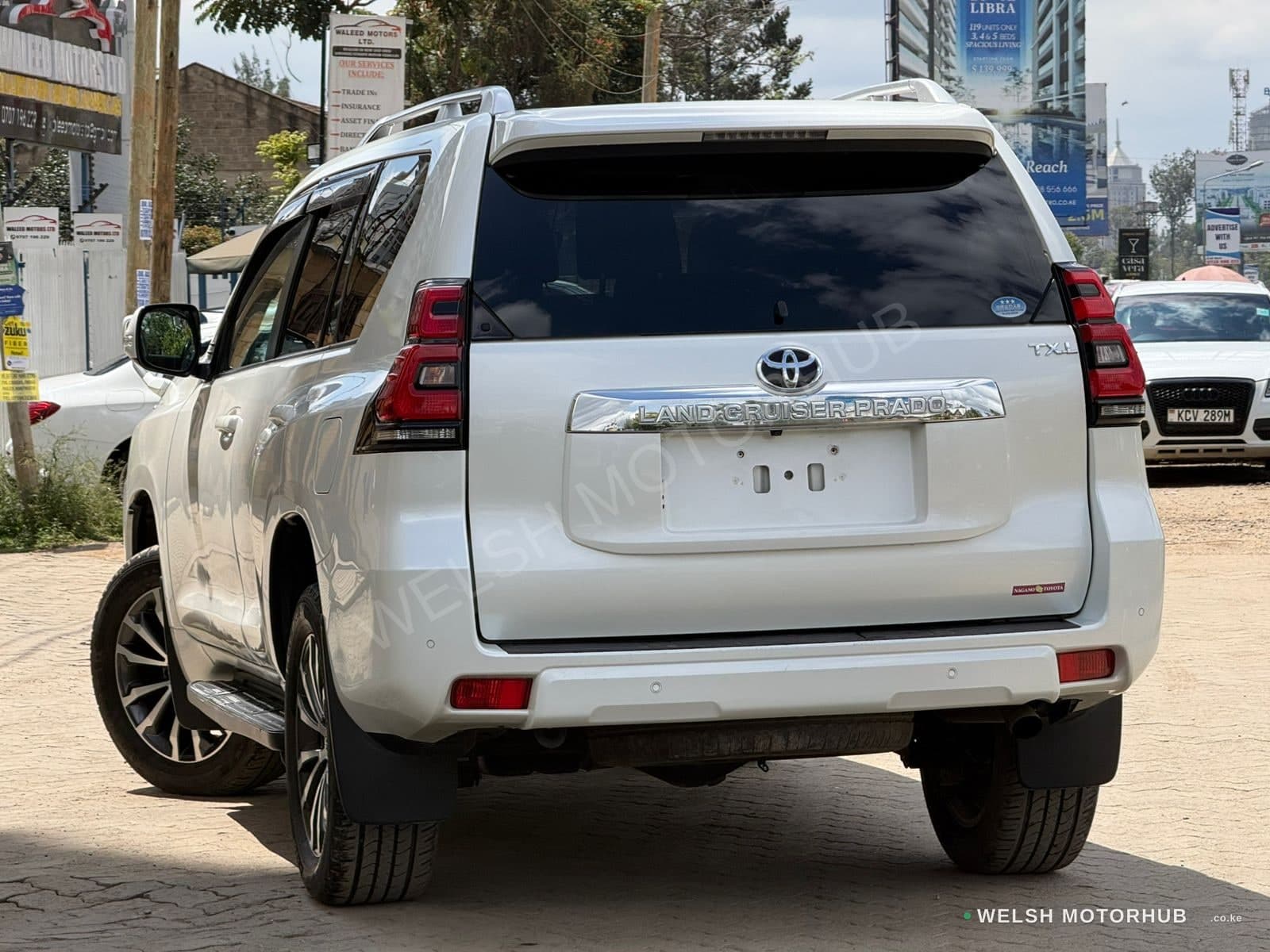 2019 Toyota Land Cruiser for Sale Kenya KSh 6.5M thumbnail 3
