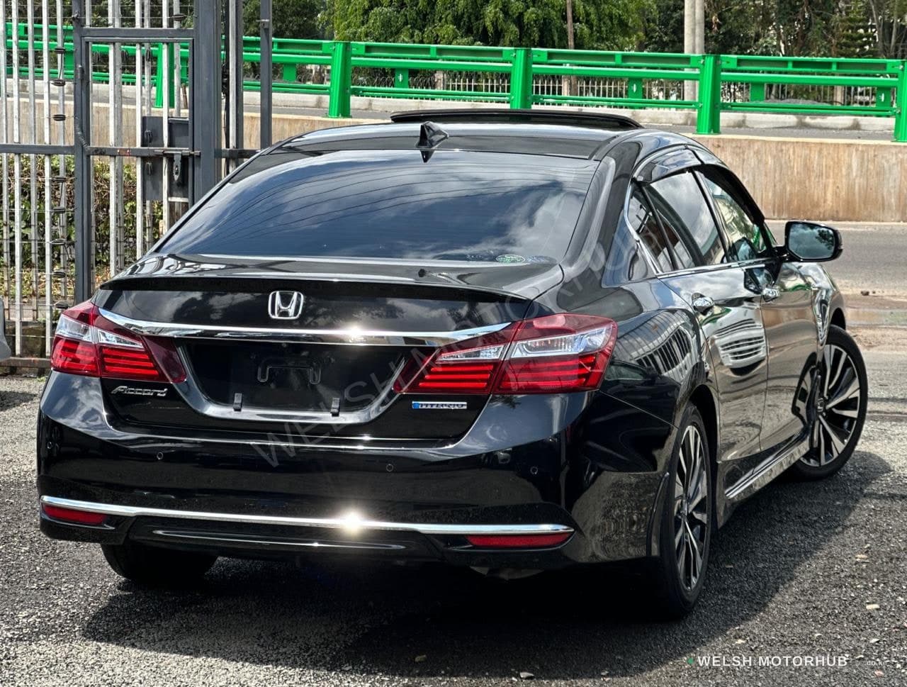 2019 Honda Accord for Sale Kenya KSh 3M thumbnail 4