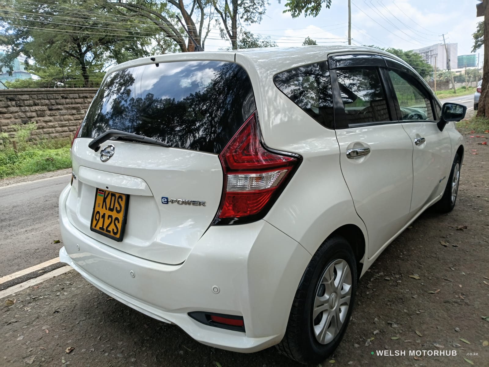 2019 Nissan Note E Power 1.2L Hybrid Hatchback, photo 3