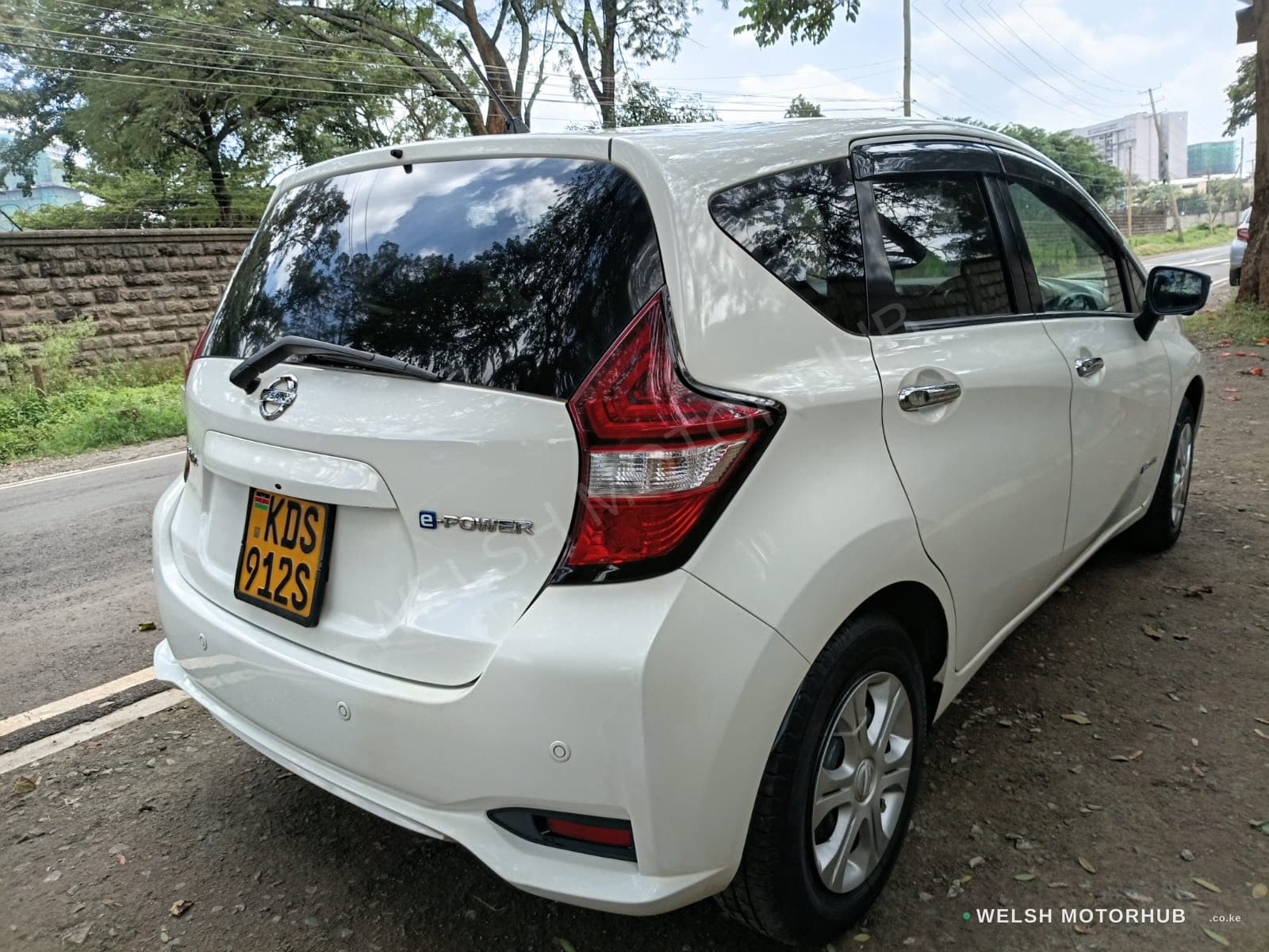 2019 Nissan Note E Power 1.2L Hybrid Hatchback, photo 3