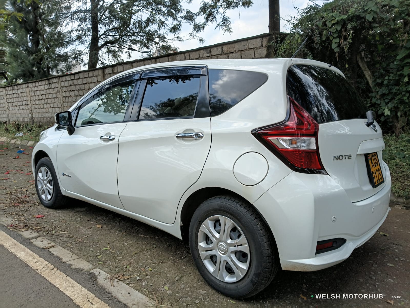 2019 Nissan Note E Power 1.2L Hybrid Hatchback, photo 6