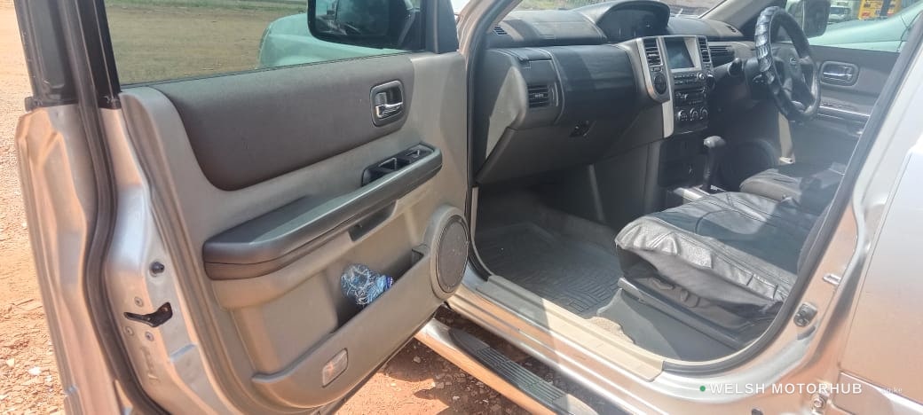 2007 Nissan X-Trail Petrol SUV, photo 5