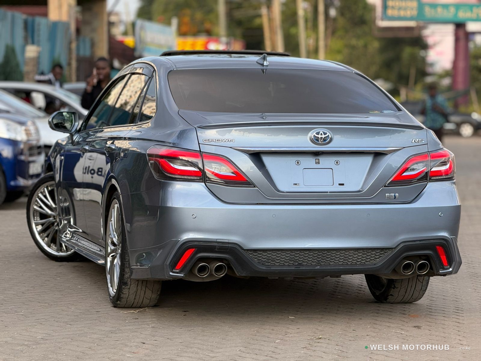 2019 Toyota Crown Rs Petrol Sedan, photo 5