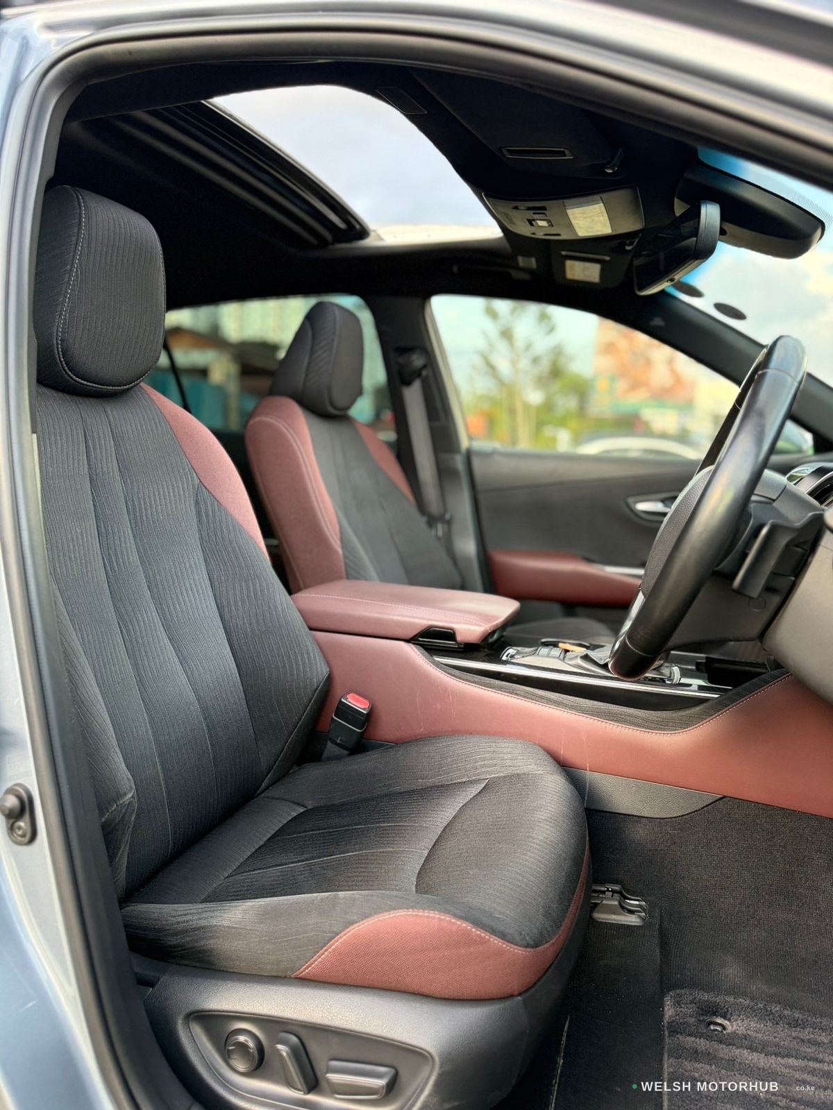 2019 Toyota Crown Rs Petrol Sedan, photo 8