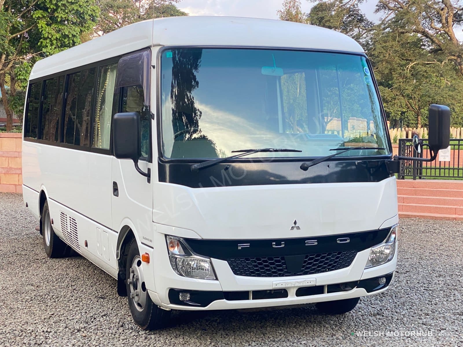 2019 Mitsubishi Rosa 3L Diesel Bus, photo 2