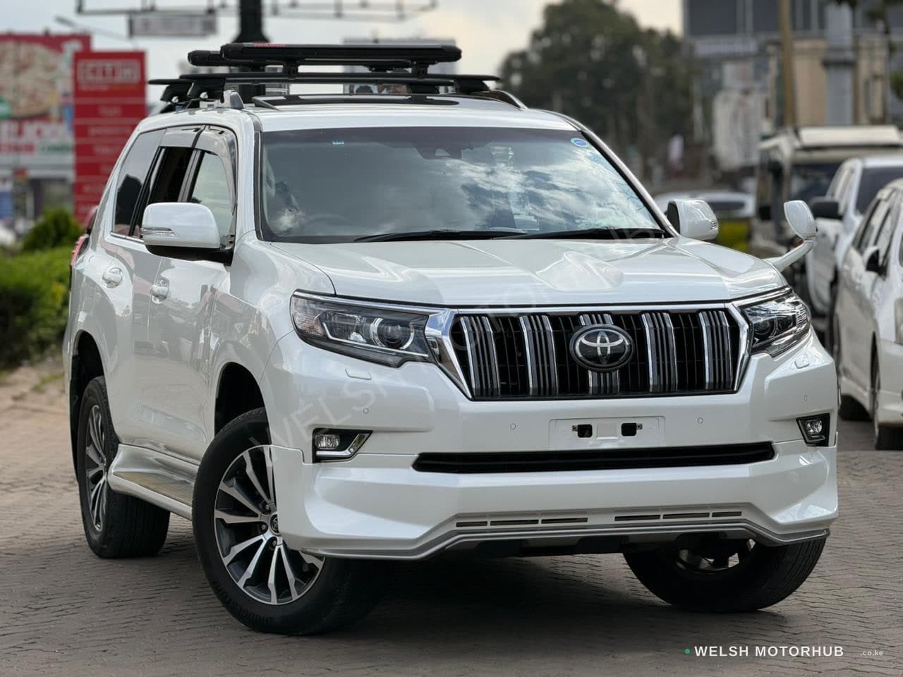 2020 Toyota Land Cruiser Prado TX-L Petrol SUV, photo 3
