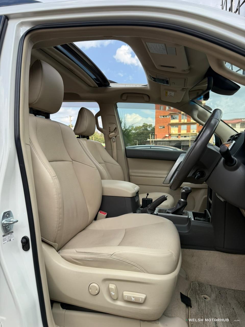 2020 Toyota Land Cruiser Prado TX-L Petrol SUV, photo 6