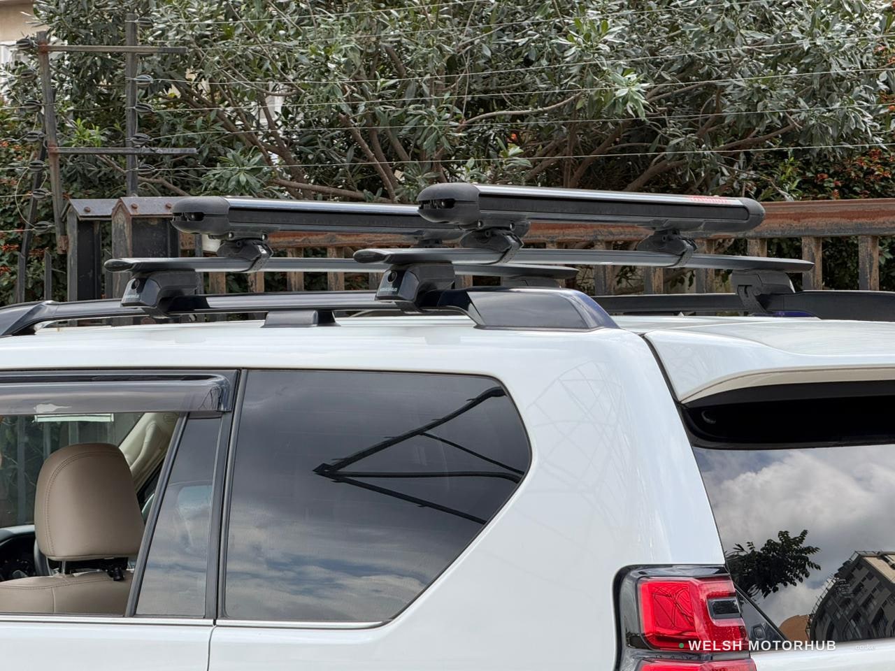 2020 Toyota Land Cruiser Prado TX-L Petrol SUV, photo 5