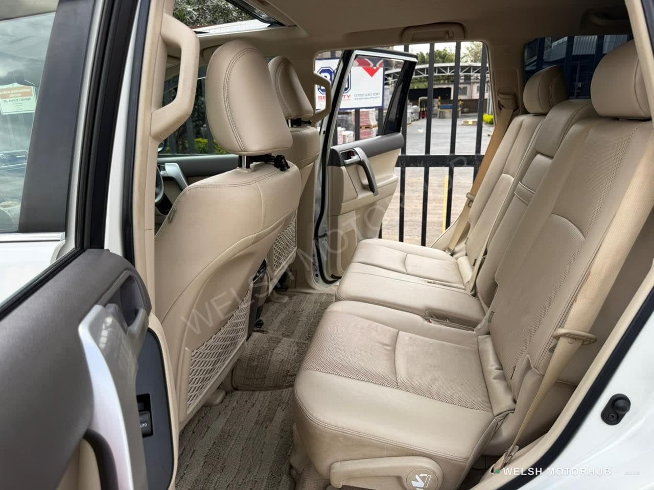 2020 Toyota Land Cruiser Prado TX-L Petrol SUV, photo 7