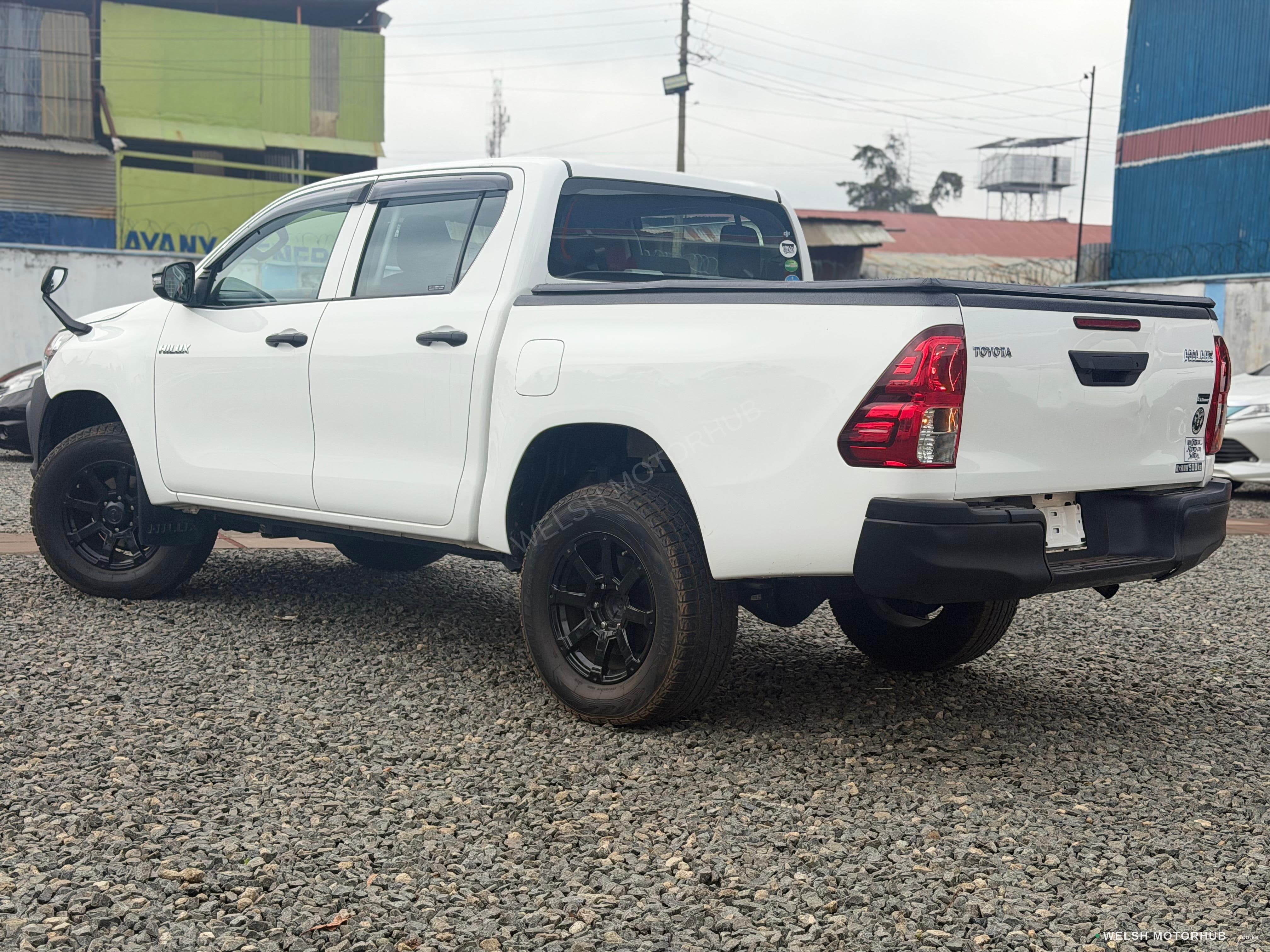 2019 Toyota Hilux 2.4L Diesel Pickup, photo 2