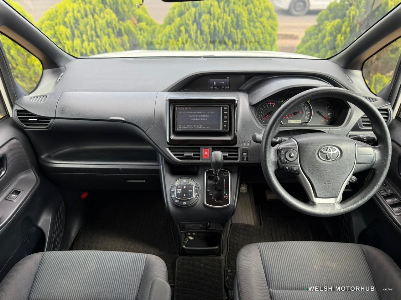 2019 Toyota Voxy Petrol MPV, photo 8
