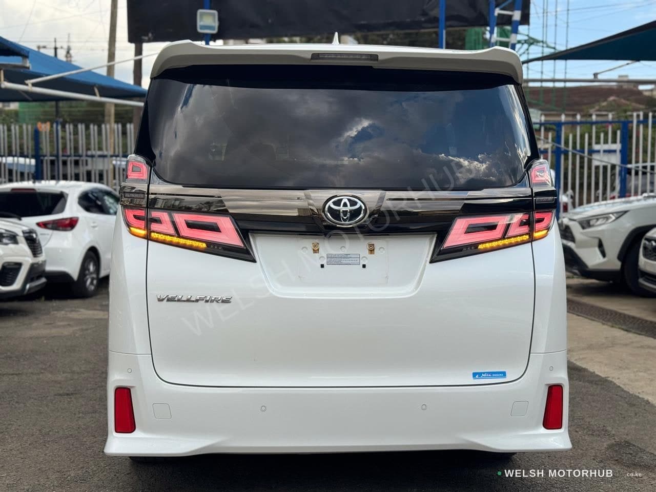 2020 Toyota Vellfire Golden Eye 2.5L Petrol MPV, photo 5