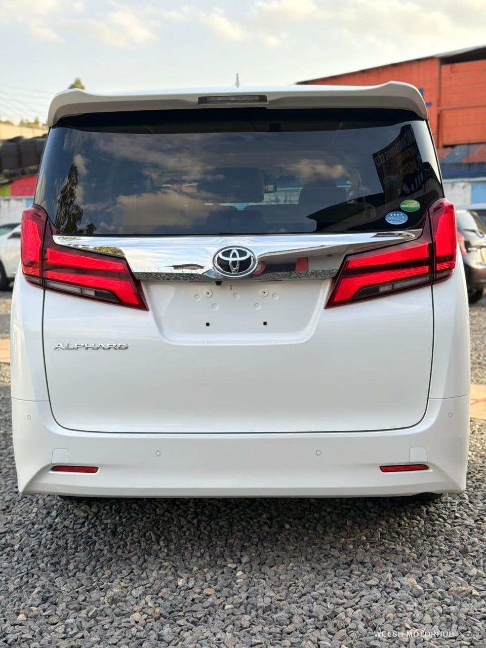 2019 Toyota Alphard 2.5L Petrol MPV, photo 4